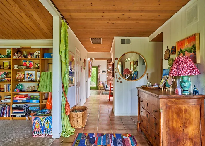 Ojai Vacation Home With Views On The East End