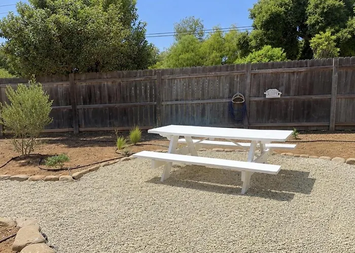 Ojai Pixie House