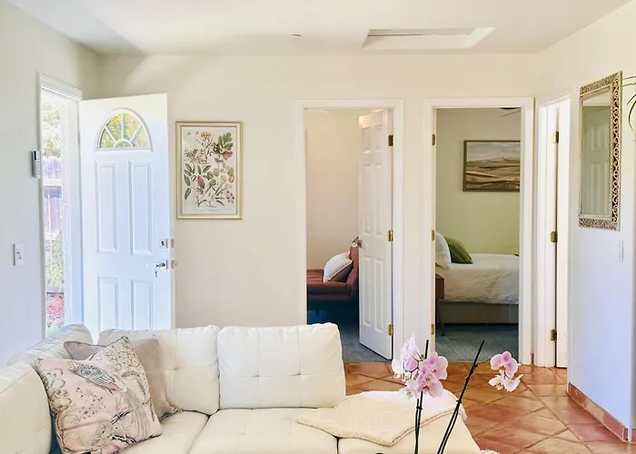 Ojai Orchard House - Private Standalone Home